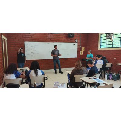 Professor Cláudio Marcellini compartilhando conhecimento de 25 anos. Equidade e oportunidades reais