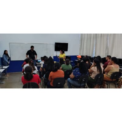 Capacitação das famílias dos alunos 